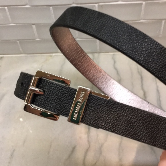 Michael Kors Reversible Skinny Belt Medium - Picture 8 of 8